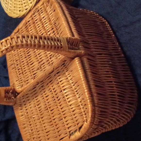 Picnic baskets - Picture 1 of 4